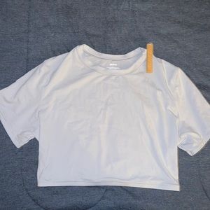 FITS EVERYBODY SUPER CROPPED T-SHIRT